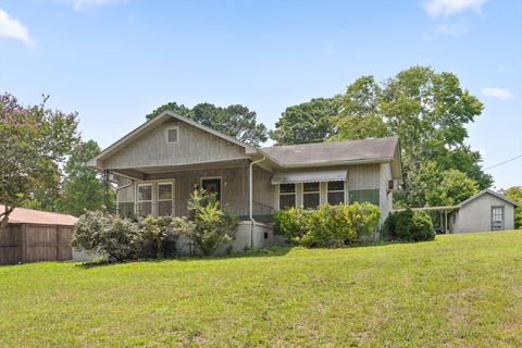 Homes For Sale - 811 Park City Road<br/> Rossville, GA 30741