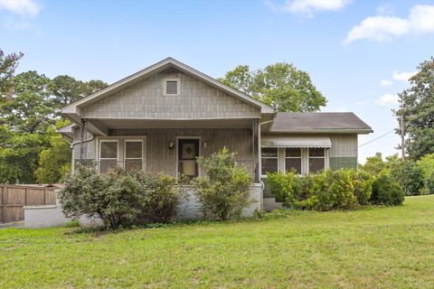 Photo of 811 Park City Road, Rossville, GA 30741 (MLS # 1517204)