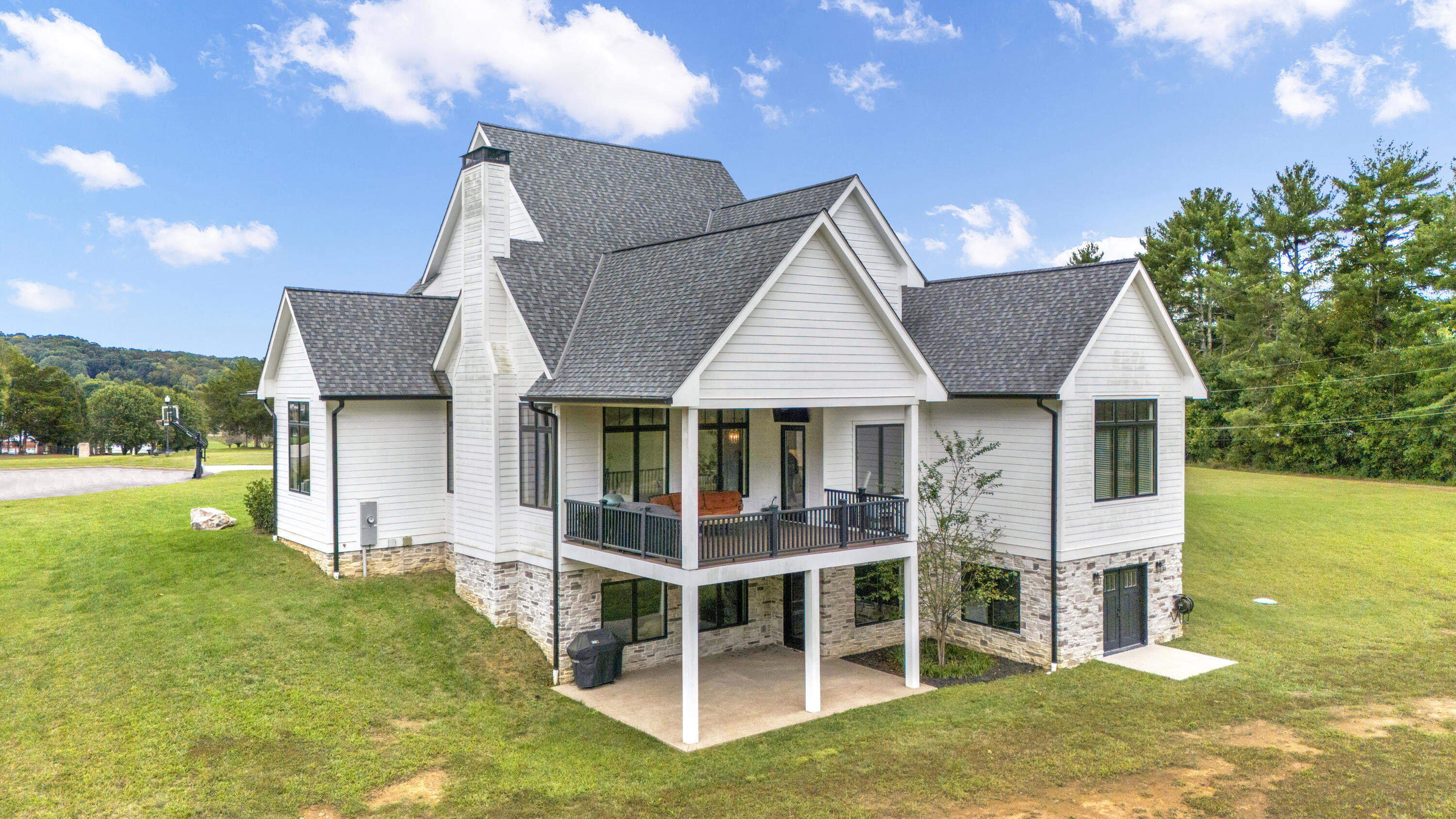 Cleveland, Tennessee, 37312, United States, 5 Bedrooms Bedrooms, ,5 BathroomsBathrooms,Residential,Active,2019446