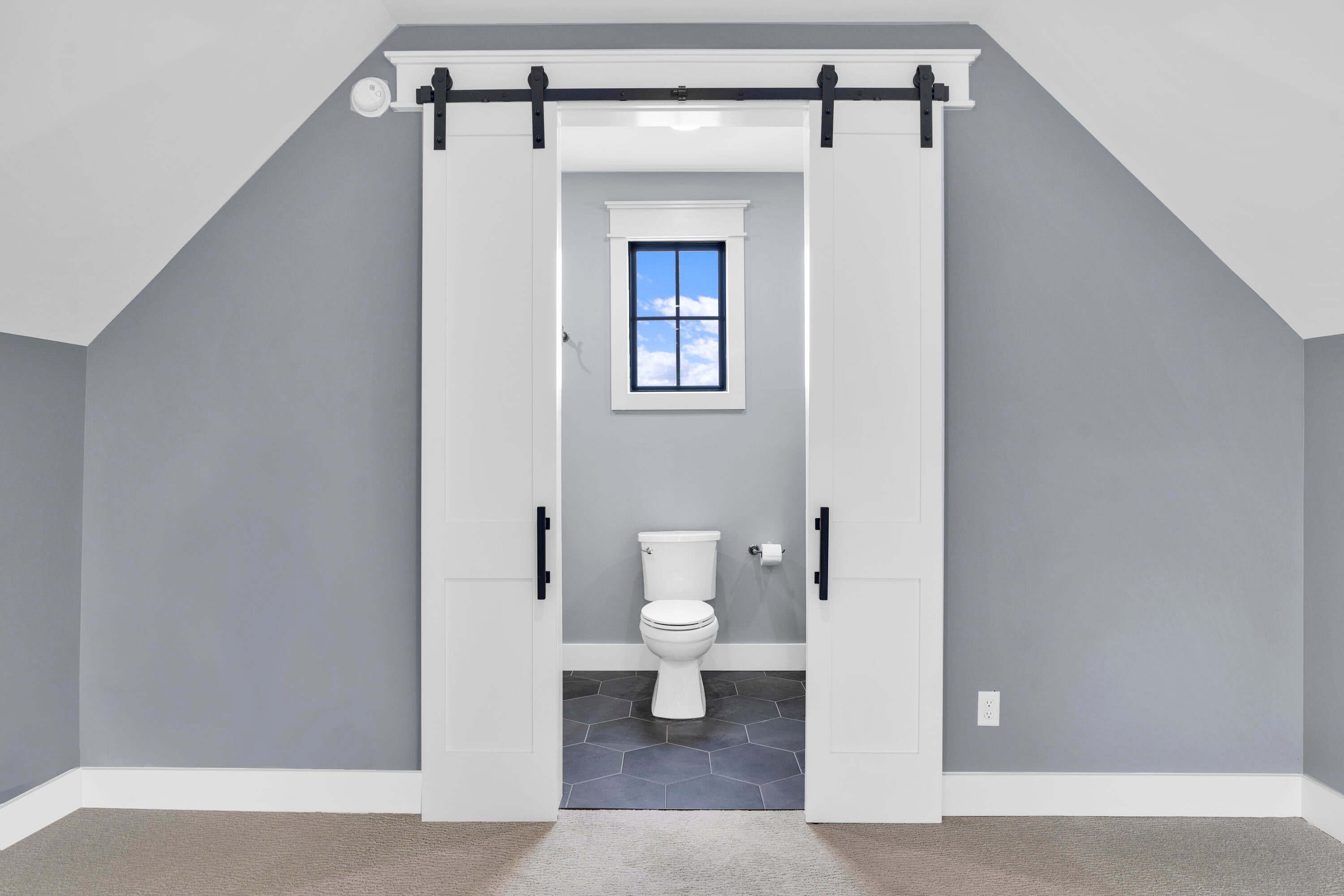Cleveland, Tennessee, 37312, United States, 5 Bedrooms Bedrooms, ,5 BathroomsBathrooms,Residential,Active,2019446