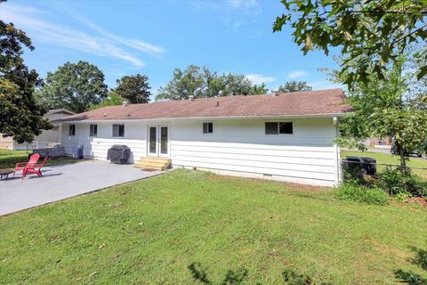 Tiny photo for 824 Graysville Road, Chattanooga, TN 37421 (MLS # 1515880)