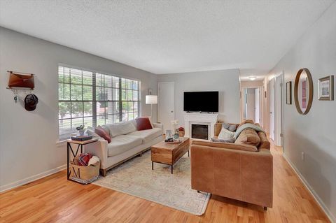 Tiny photo for 824 Graysville Road, Chattanooga, TN 37421 (MLS # 1515880)