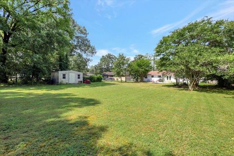 Tiny photo for 824 Graysville Road, Chattanooga, TN 37421 (MLS # 1515880)