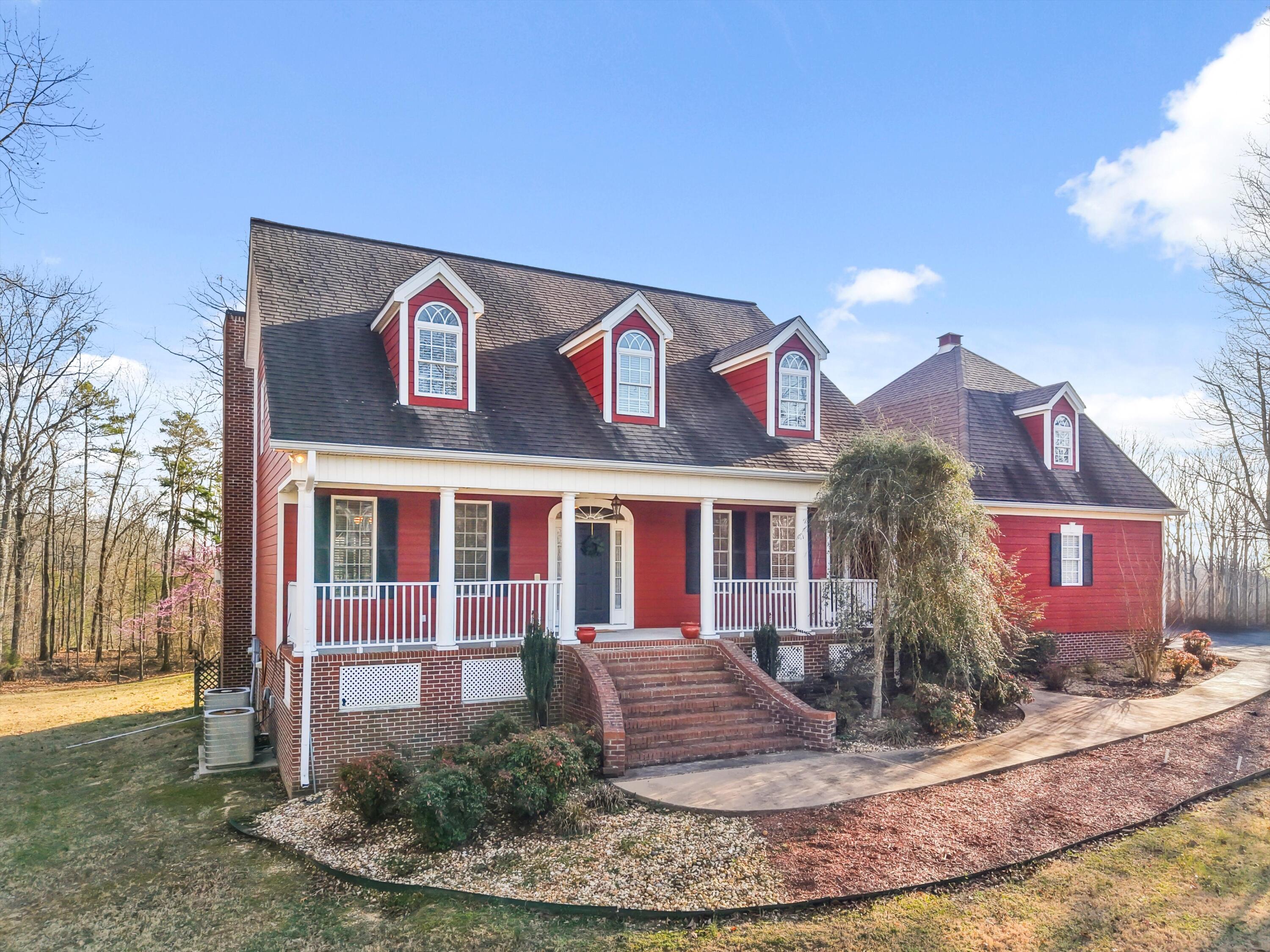 222 Autumn Wood Drive, Summerville, Georgia image 1
