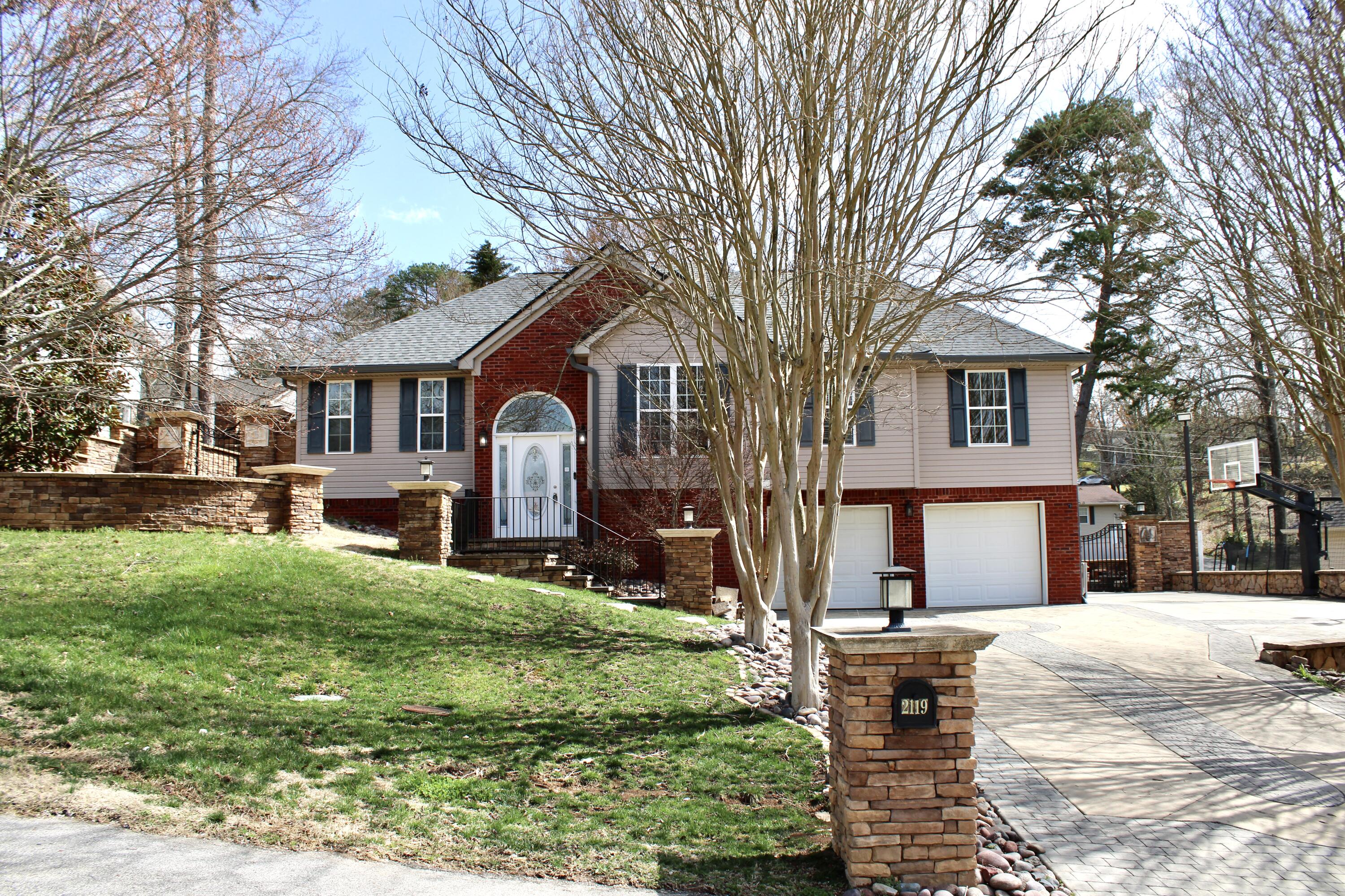 2119 Collins Lane, Soddy Daisy, Tennessee image 1