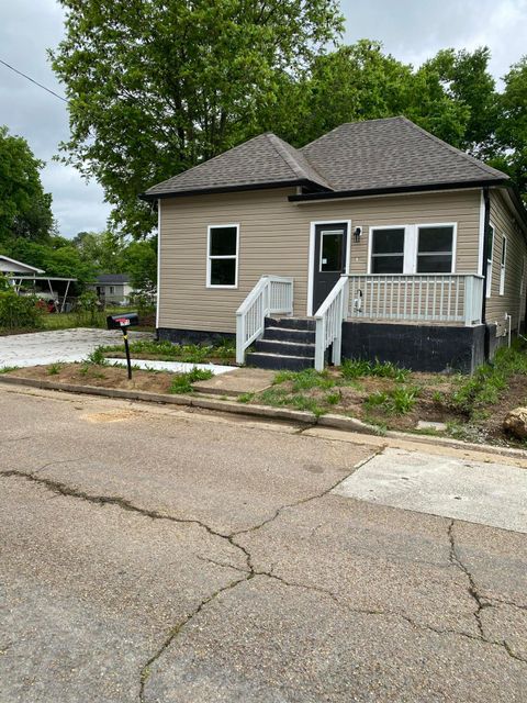Photo of 1815 Newell Avenue, Chattanooga, TN 37404 (MLS # 1510611)