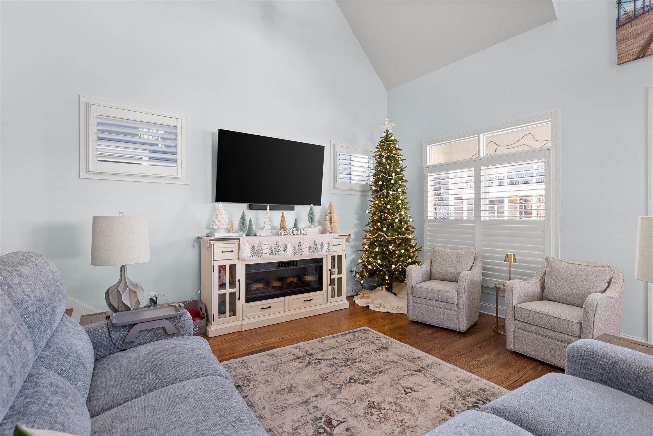 Chattanooga, Tennessee 37408, United States, 3 Bedrooms Bedrooms, ,3 BathroomsBathrooms,Residential,Active,256259