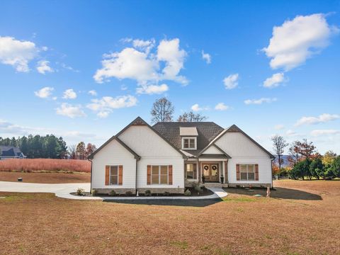 Photo of 126 Bobcat Trail, Jasper, TN 37347 (MLS # 1526449)