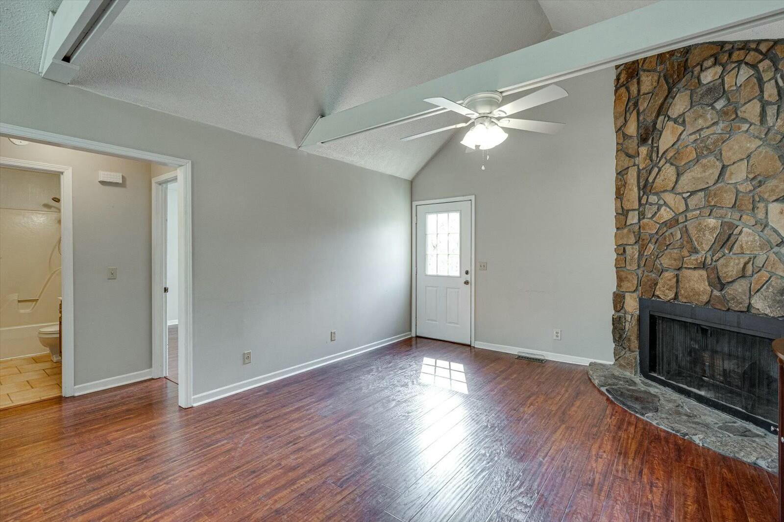 2502 Hunt Heights Drive, Soddy Daisy, Tennessee image 9