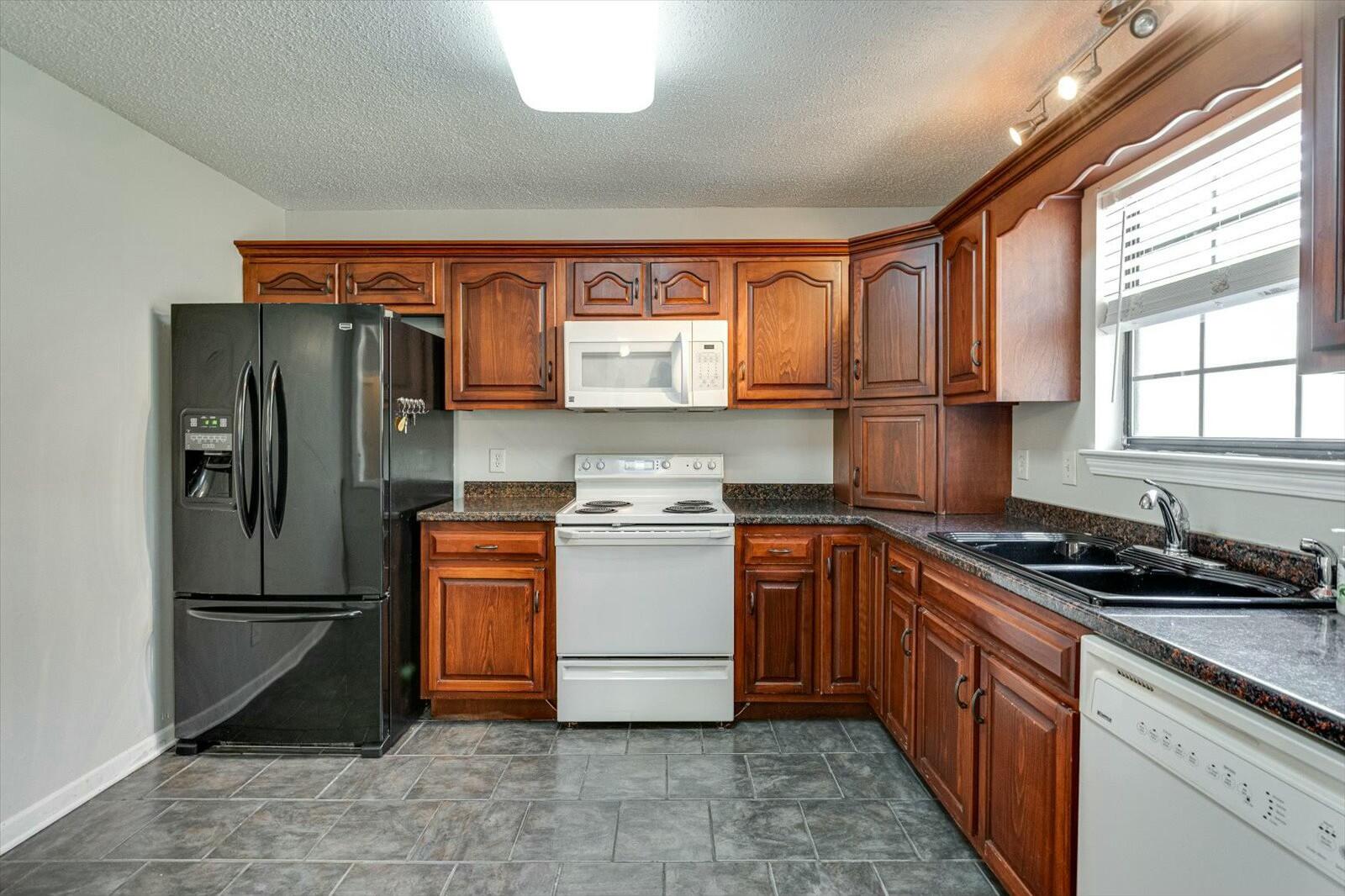 2502 Hunt Heights Drive, Soddy Daisy, Tennessee image 11