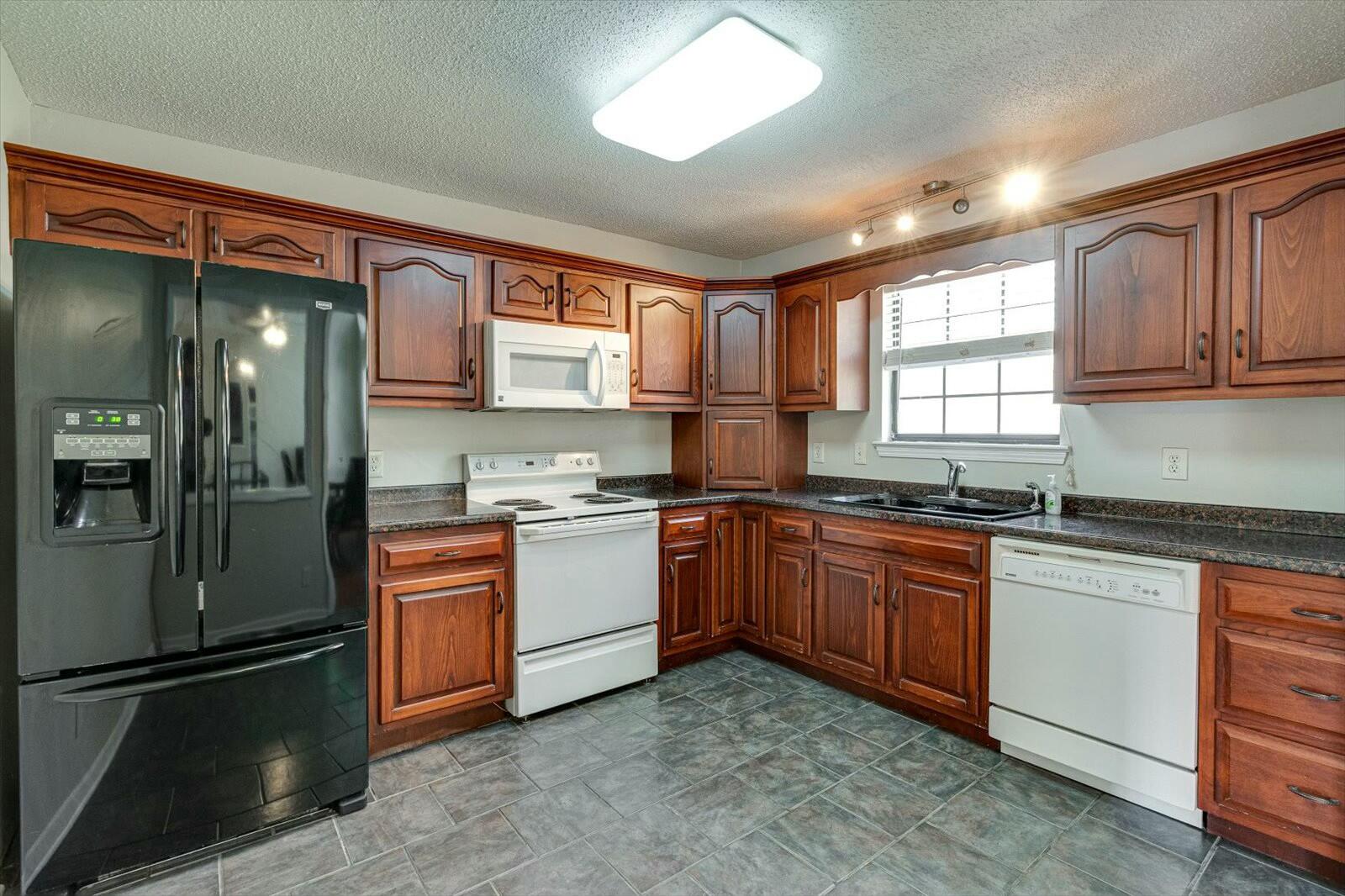 2502 Hunt Heights Drive, Soddy Daisy, Tennessee image 10