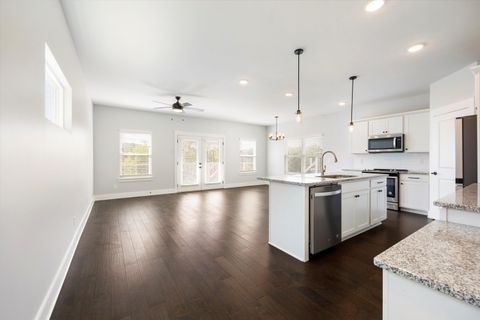 Tiny photo for 622 Ladd Avenue, Chattanooga, TN 37405 (MLS # 1524458)