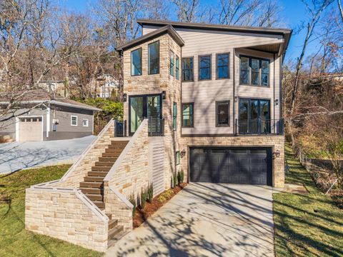 Photo of 315 Pine Ridge Road, Chattanooga, TN 37405 (MLS # 1527385)