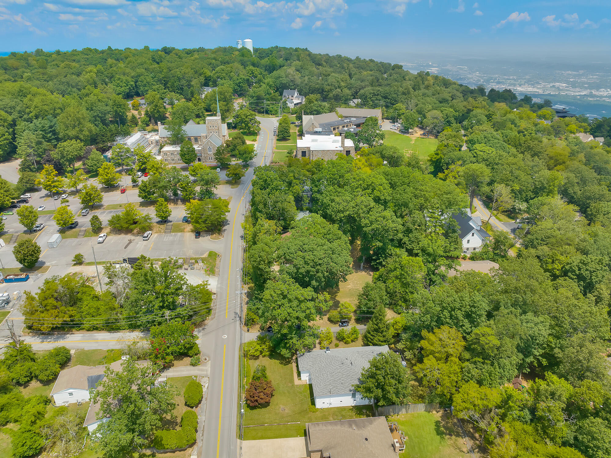 215 N Bragg Avenue Avenue, Lookout Mountain, Tennessee image 7