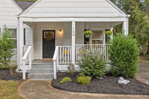 Tiny photo for 104 N Moore Road, Chattanooga, TN 37411 (MLS # 1528512)