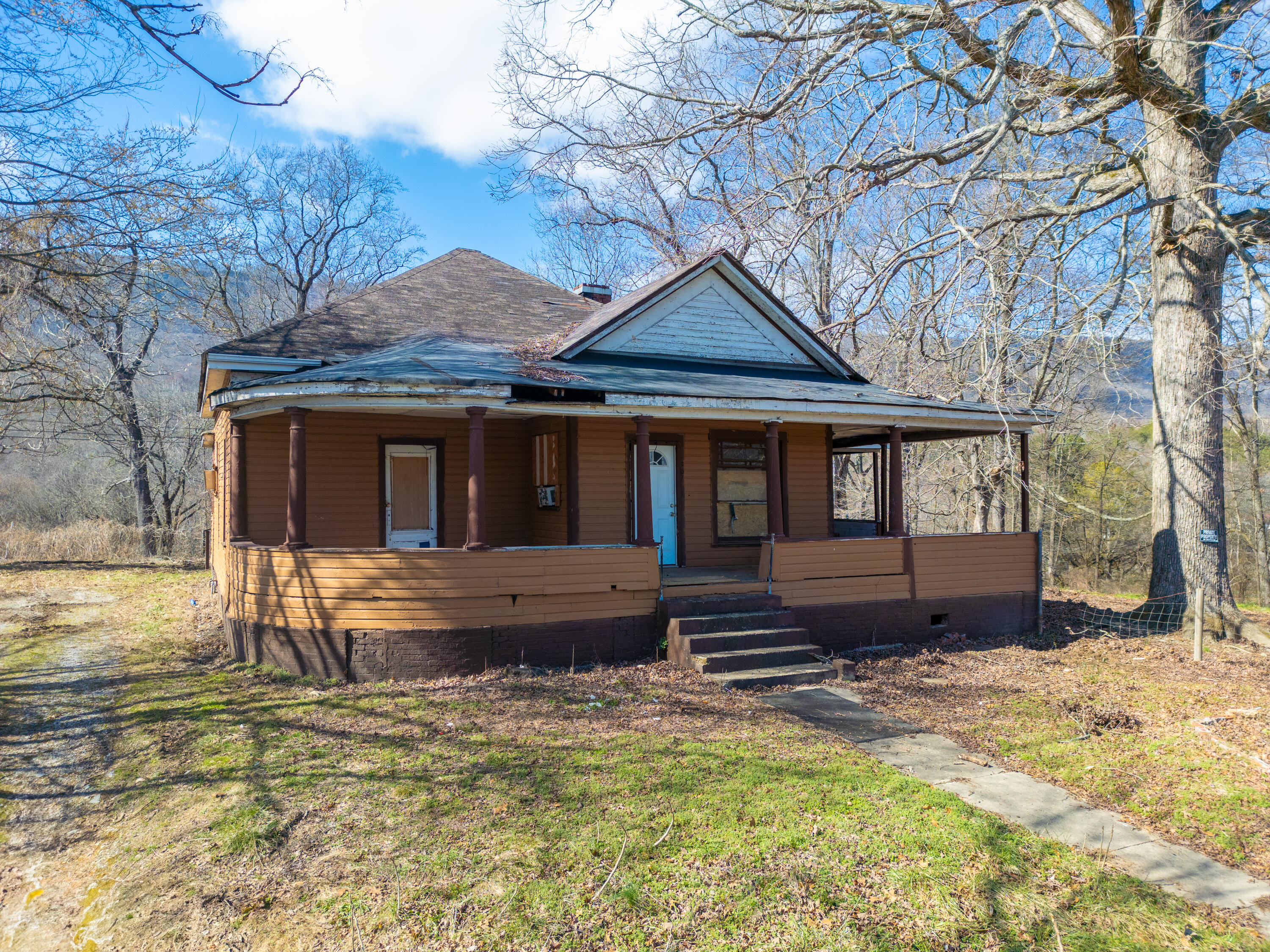 307 S Oak Street, Whitwell, Tennessee image 2