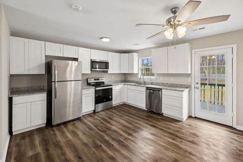 Tiny photo for 85 Biscayne Boulevard, Rossville, GA 30741 (MLS # 1530044)