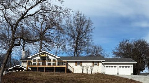 Photo of 2139 S Shore Acres Road, Soddy Daisy, TN 37379 (MLS # 1528314)
