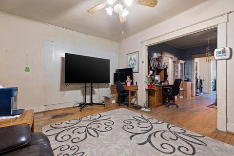 Tiny photo for 806 Barton Avenue, Chattanooga, TN 37405 (MLS # 1529166)