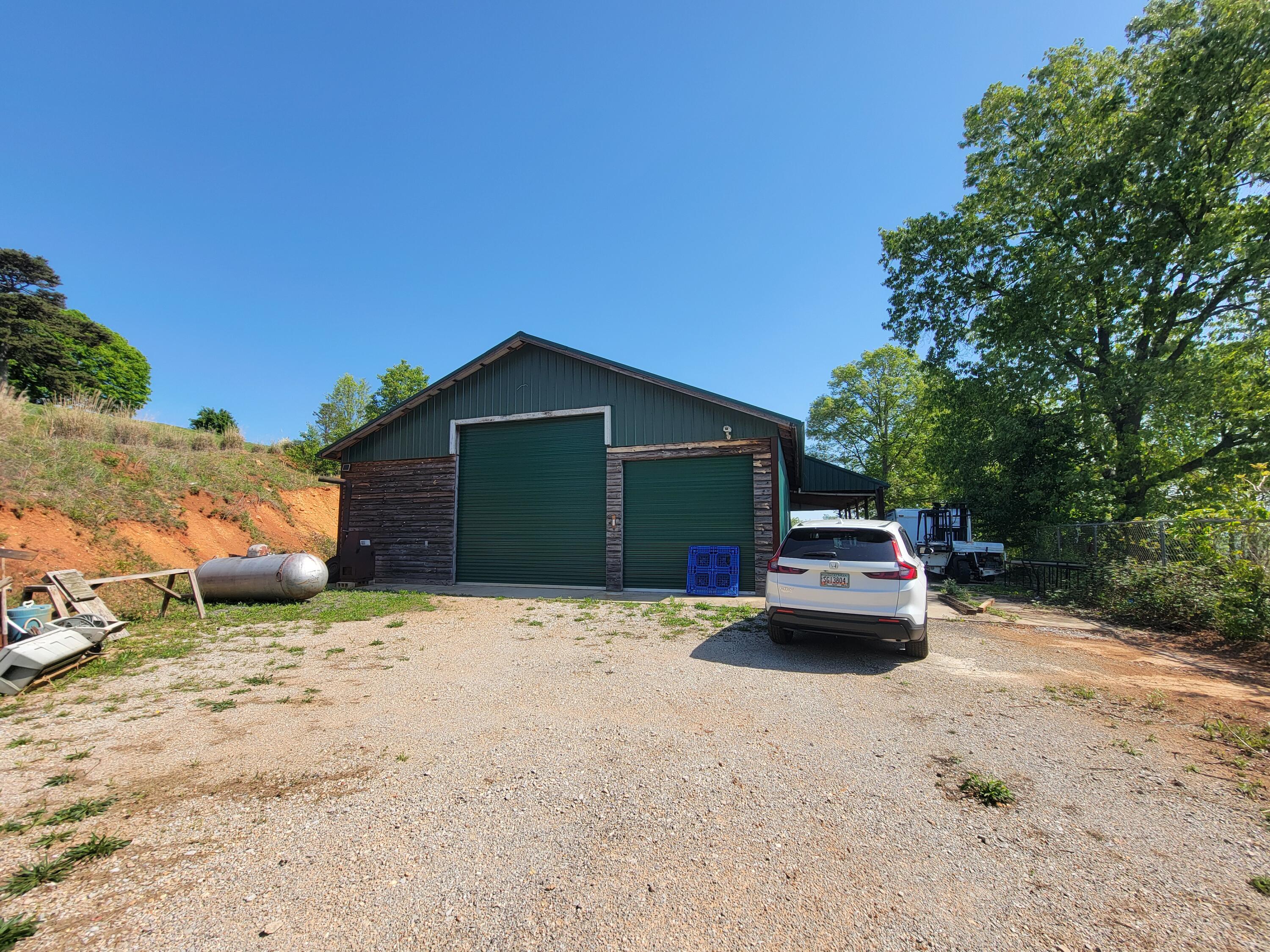 150 W Highland Drive, Ringgold, Georgia image 8