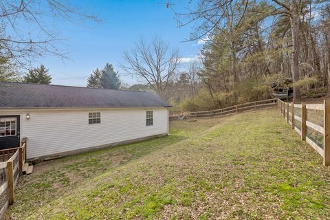 Tiny photo for 617 Bradley Avenue, LaFayette, GA 30728 (MLS # 1528540)