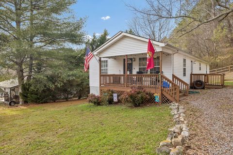 Tiny photo for 617 Bradley Avenue, LaFayette, GA 30728 (MLS # 1528540)