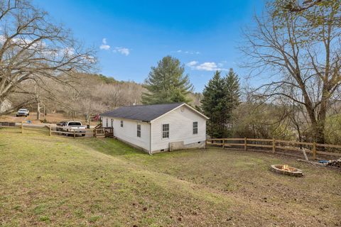 Tiny photo for 617 Bradley Avenue, LaFayette, GA 30728 (MLS # 1528540)