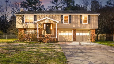 Photo of 1719 Cannon Drive, Fort Oglethorpe, GA 30742 (MLS # 1525798)