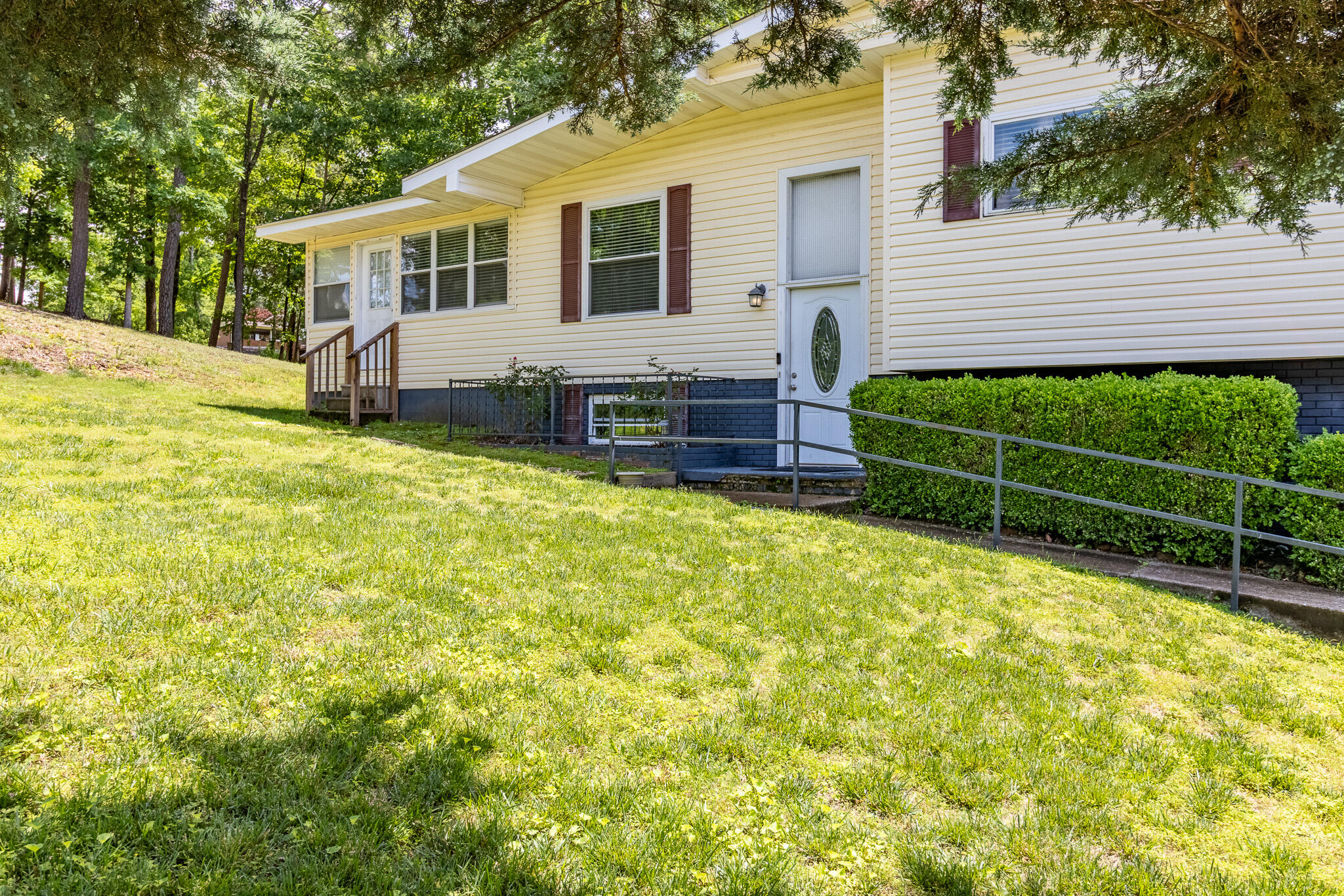 2524 Lyons Lane, Soddy Daisy, Tennessee image 3