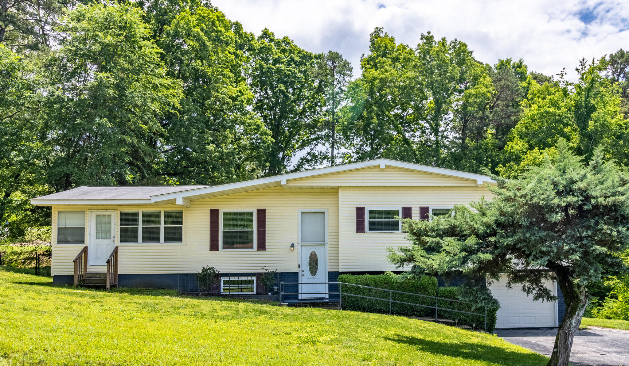 2524 Lyons Lane, Soddy Daisy, Tennessee image 1