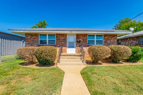 Photo of 1605 Foust Street, Chattanooga, TN 37404 (MLS # 1539957)