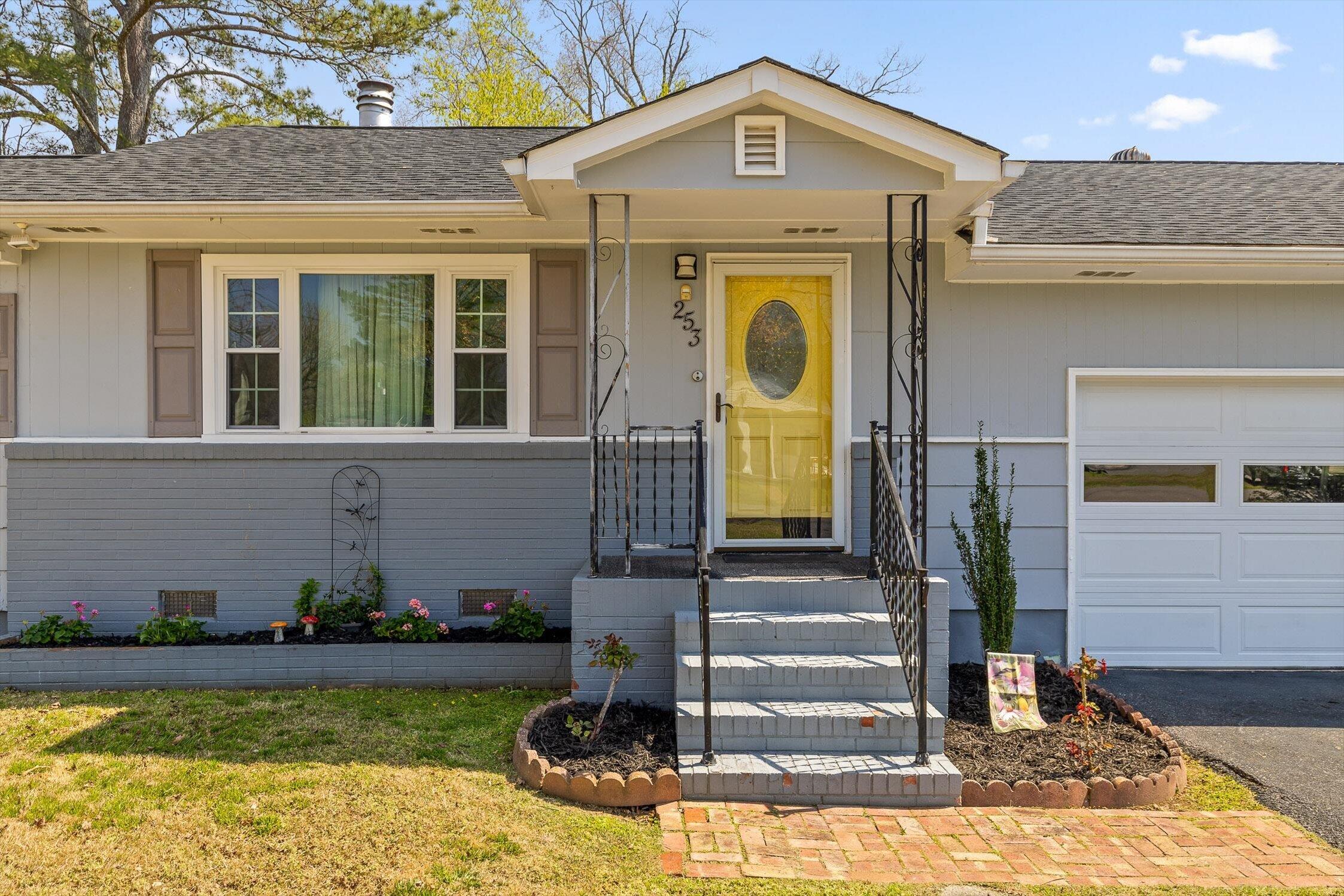 253 Castleberry Street