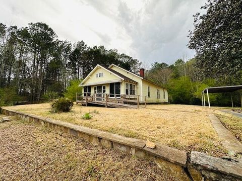 Photo of 8121 Gore Subligna Road, Summerville, GA 30747 (MLS # 1533395)