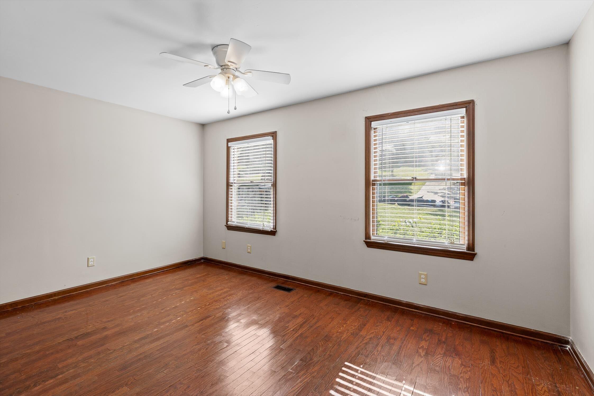 Chattanooga, Tennessee 37412, United States, 3 Bedrooms Bedrooms, ,2 BathroomsBathrooms,Residential,Active,204494