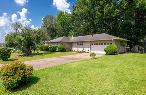 Photo of 1339 Woodmore Lane, Chattanooga, TN 37411 (MLS # 1515105) Photo of 1339 Woodmore Lane, Chattanooga, TN 37411 (MLS # 1515105)