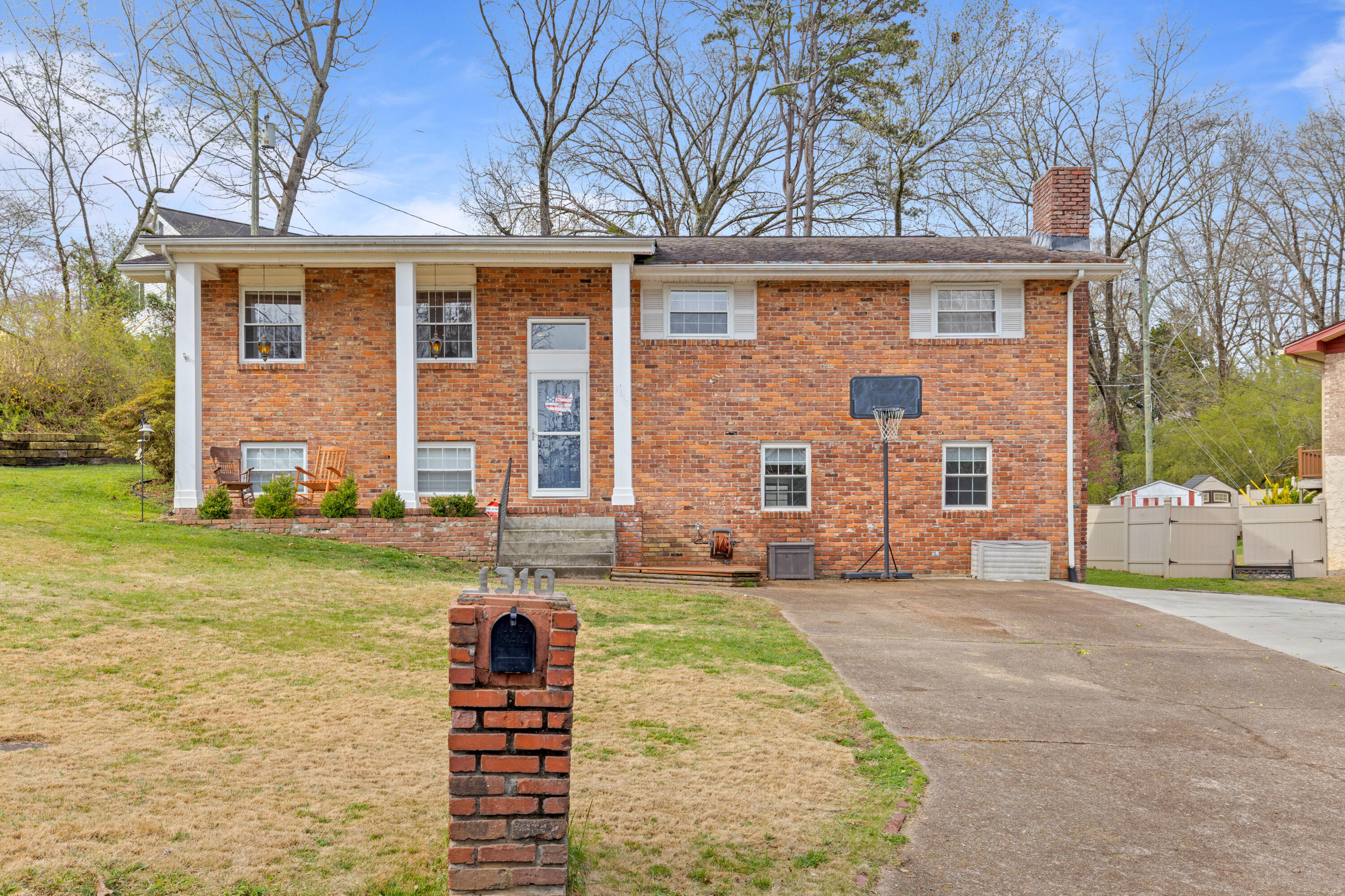 1310 Tabitha Drive, Hixson, Tennessee image 2