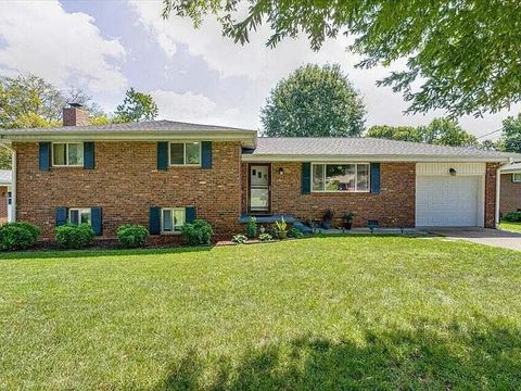 Photo of 8 Phillips Drive, Fort Oglethorpe, GA 30742 (MLS # 1522530)