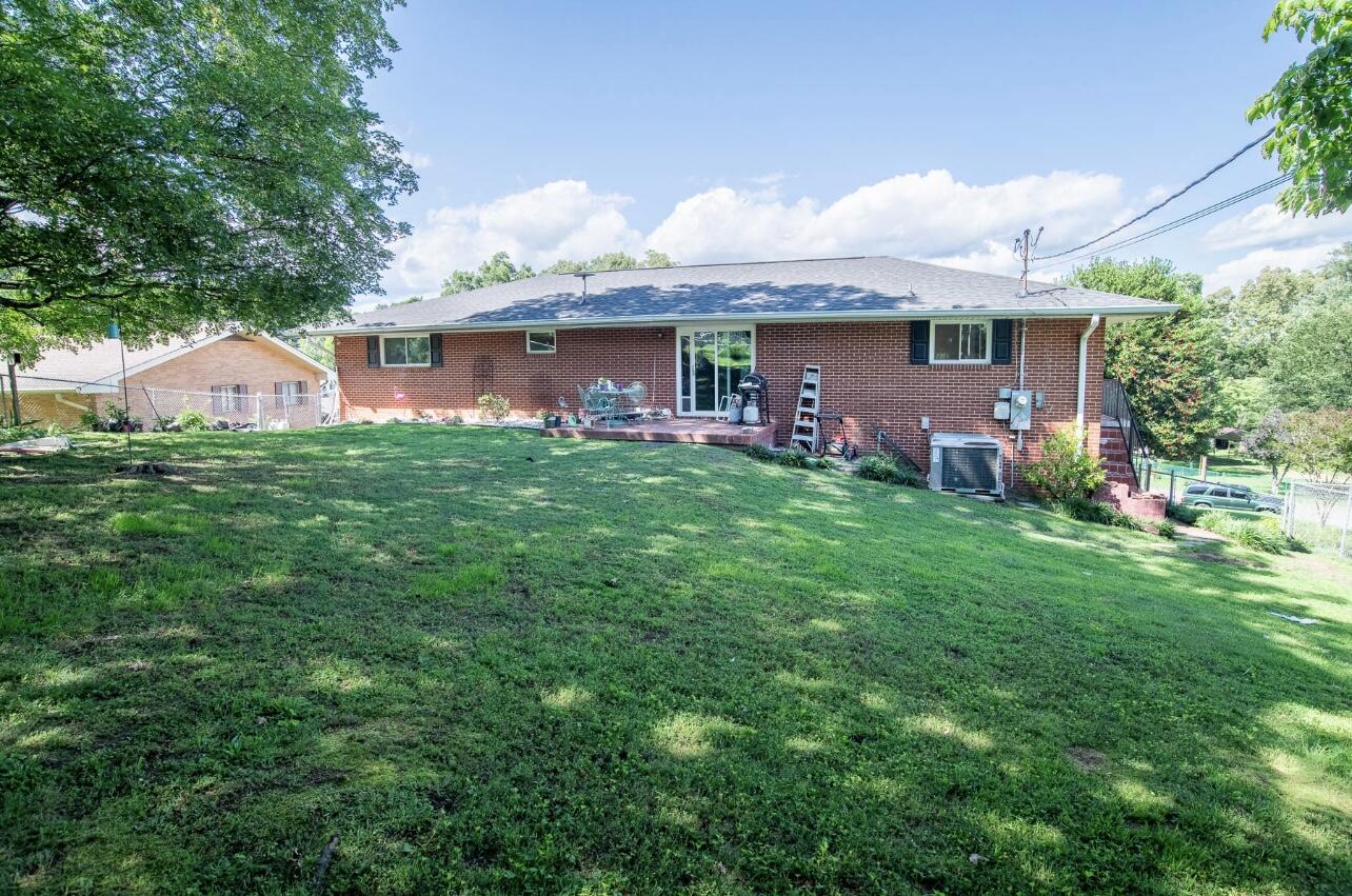 4022 Belvoir Pines Drive, Chattanooga, Tennessee image 24