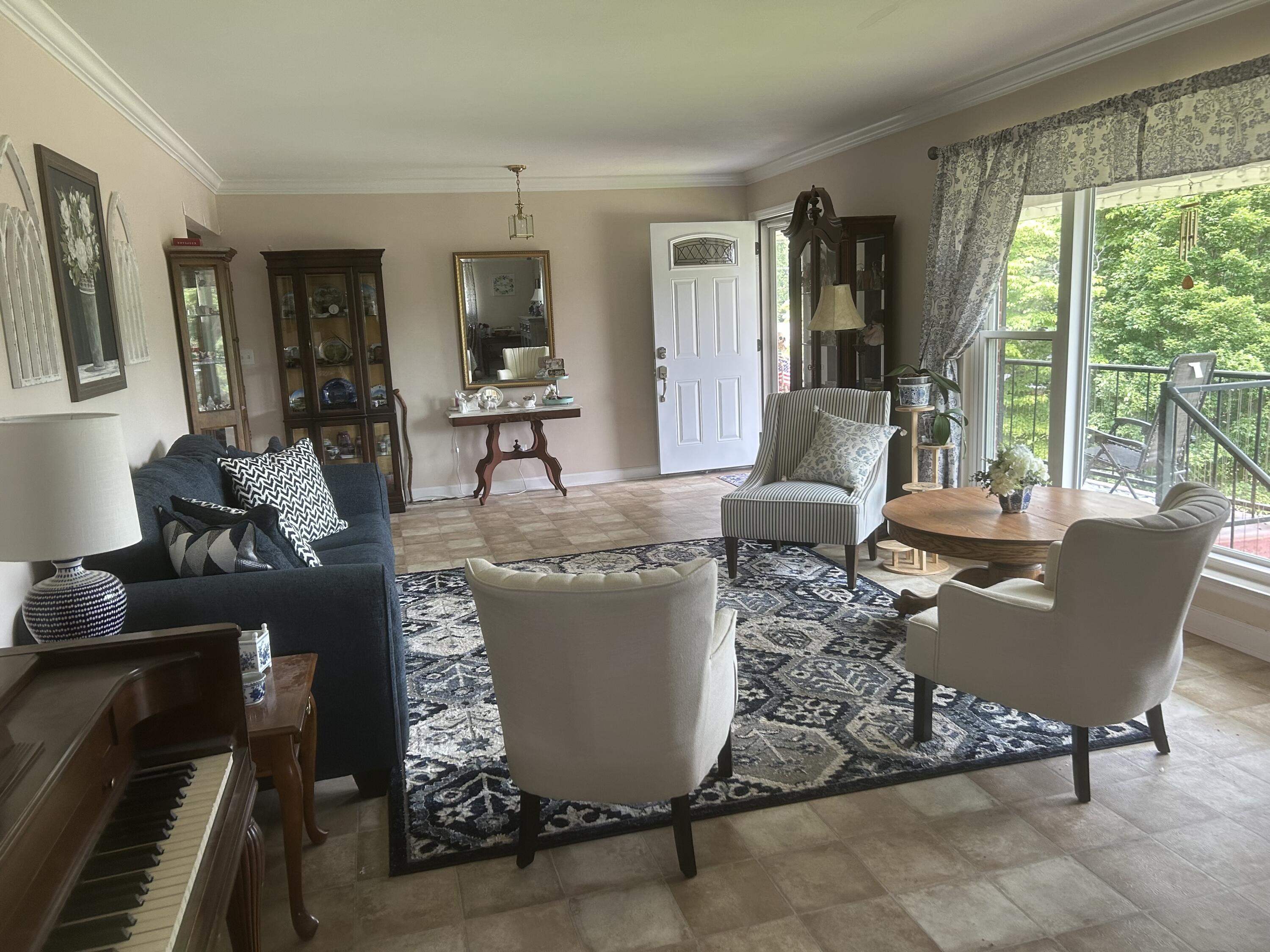 4022 Belvoir Pines Drive, Chattanooga, Tennessee image 4
