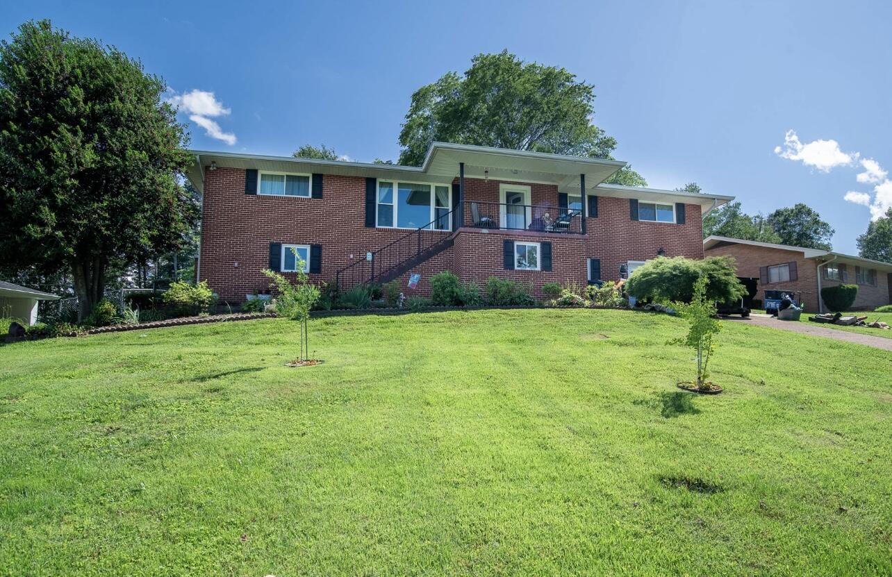 4022 Belvoir Pines Drive, Chattanooga, Tennessee image 1