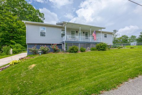 Photo of 78 Gray Road, Signal Mountain, TN 37377 (MLS # 1515974)