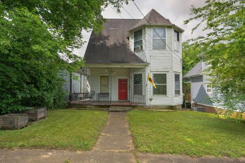 Homes For Sale - 812 E 10th Street<br/> Hamilton County, Chattanooga, TN 37403