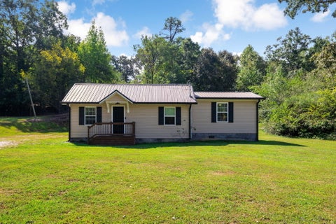 Photo of 809 N Chattanooga Street, LaFayette, GA 30728 (MLS # 1542983)