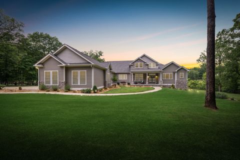 Photo of 10690 Lost Lake Circle, Ooltewah, TN 37363 (MLS # 1511986)