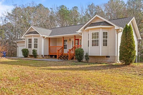 Photo of 132 Katie Ln Ln, Chatsworth, GA 30705 (MLS # 1524657)