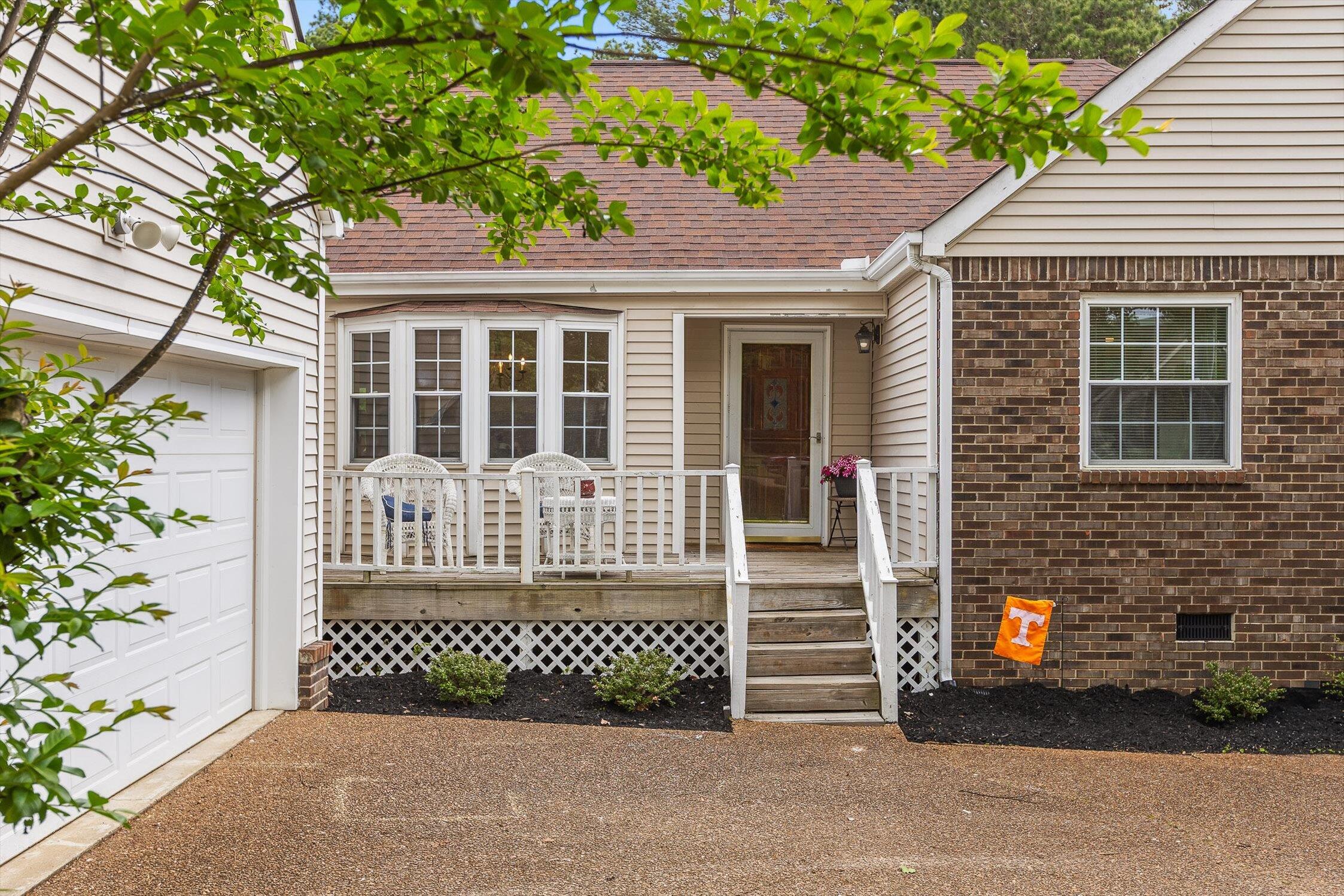 7403 Flagstone Drive, Ooltewah, Tennessee image 2