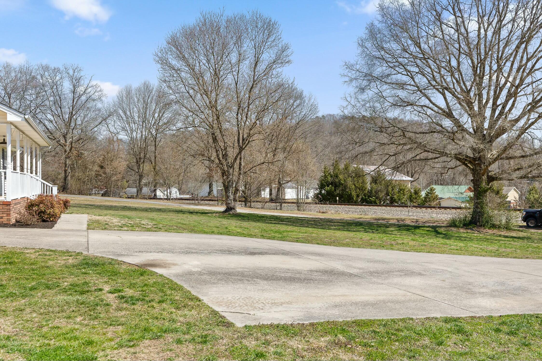163 Cox Lane, Soddy Daisy, Tennessee image 4