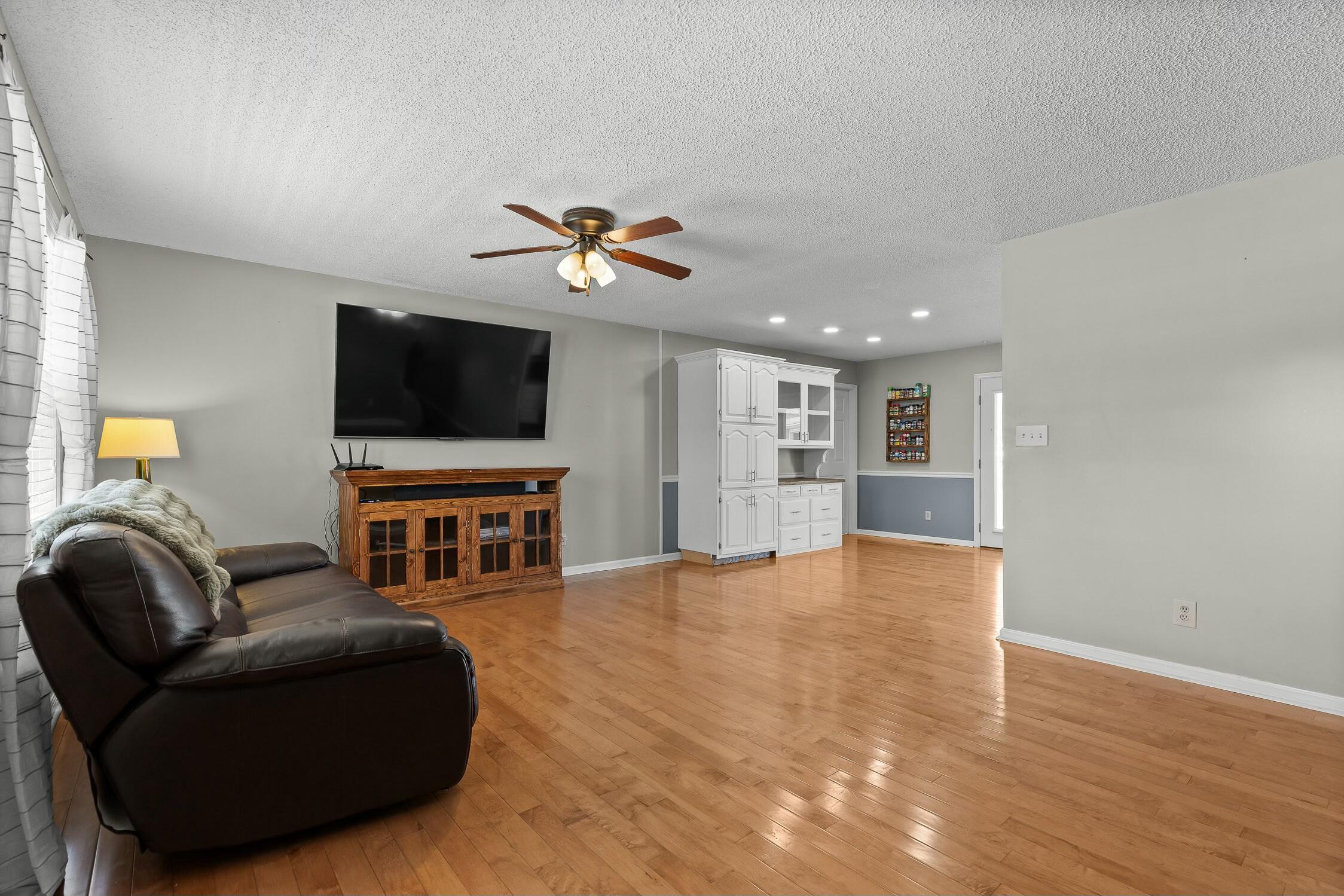 163 Cox Lane, Soddy Daisy, Tennessee image 6