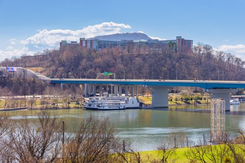 Photo of 200 Manufacturers Road, Chattanooga, TN 37405 (MLS # 1529735)