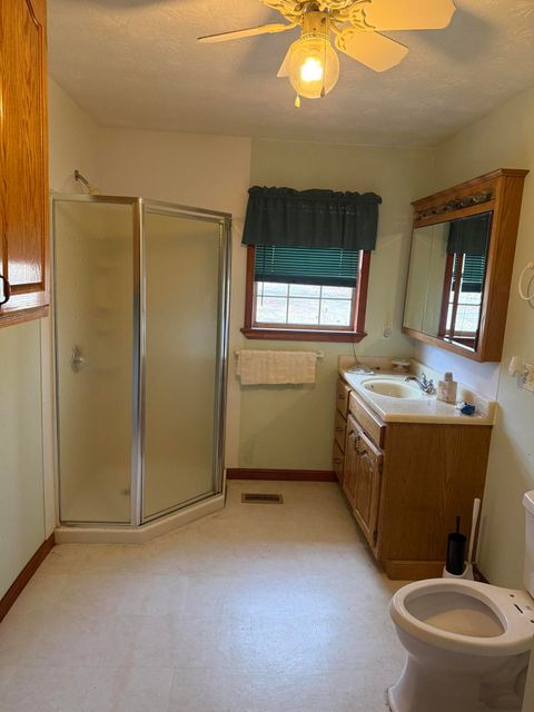 Tiny photo for 115 Lake Shore Drive, Pikeville, TN 37367 (MLS # 1528436)